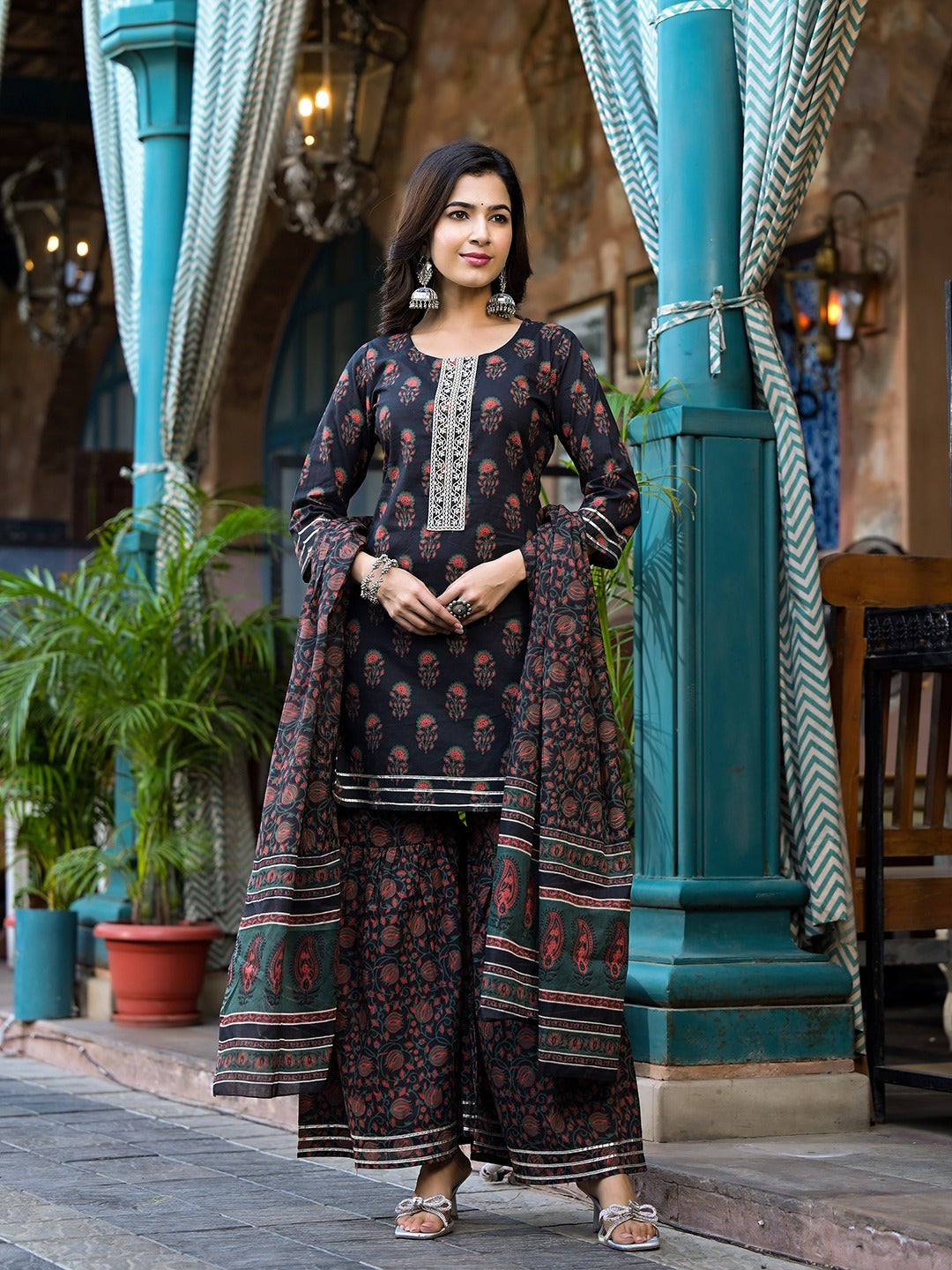 Black Floral Zari_Work Kurta Sharara With Dupatta Set-Yufta Store-1725SKDBKS