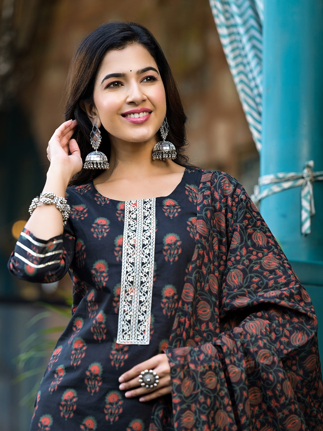 Black Floral Zari_Work Kurta Sharara With Dupatta Set-Yufta Store-1725SKDBKS