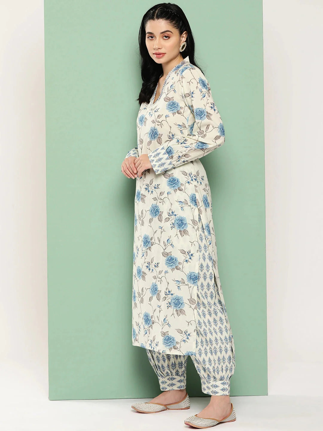 Blue And Cream Floral Printed Regular Pure Cotton Kurta with Harem pants & Dupatta Set-Yufta Store-1438SKDBLS