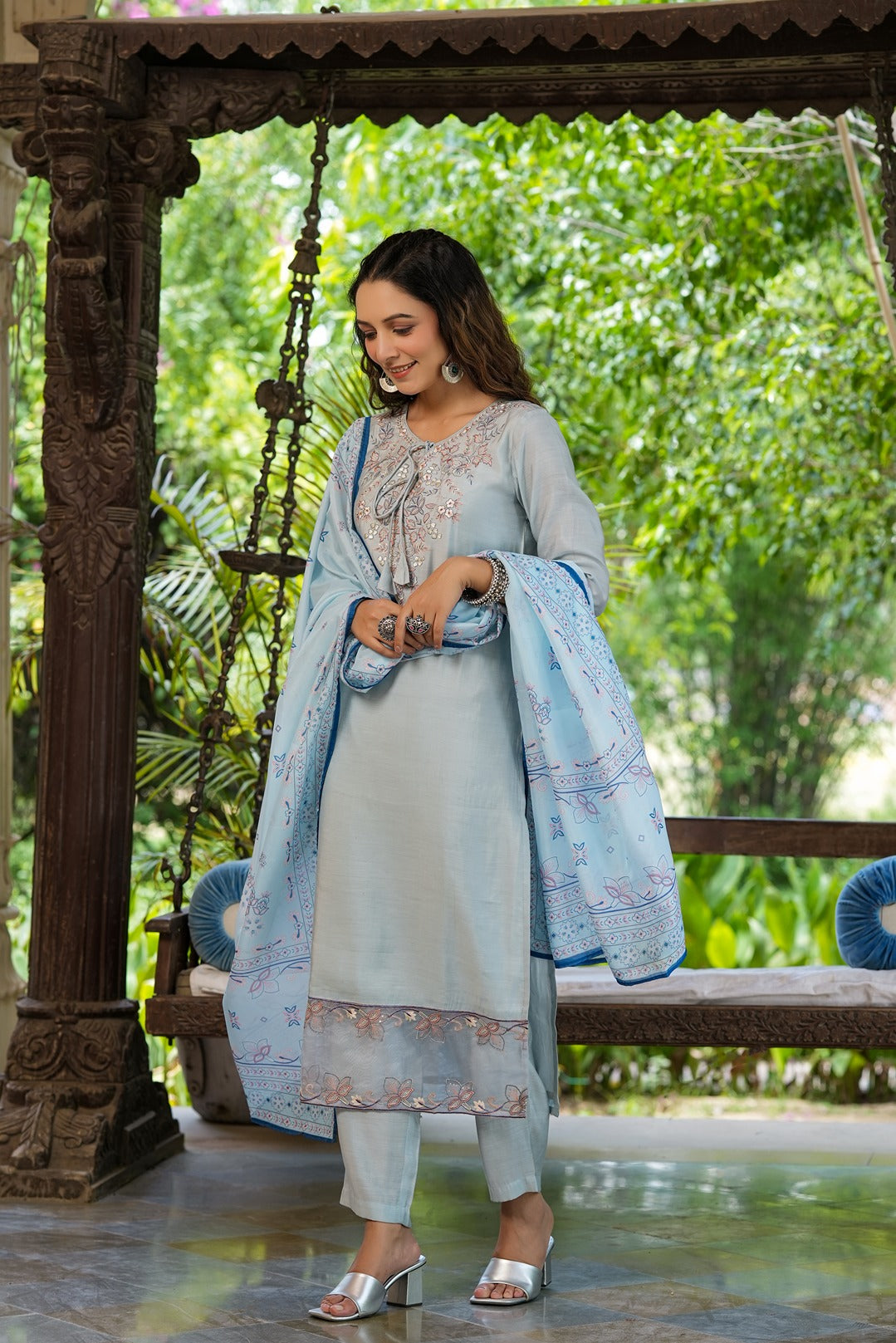 Blue Solid Embroidered Chikankari Silk Kurta Dupatta Set-Yufta Store-1227SKDBLS