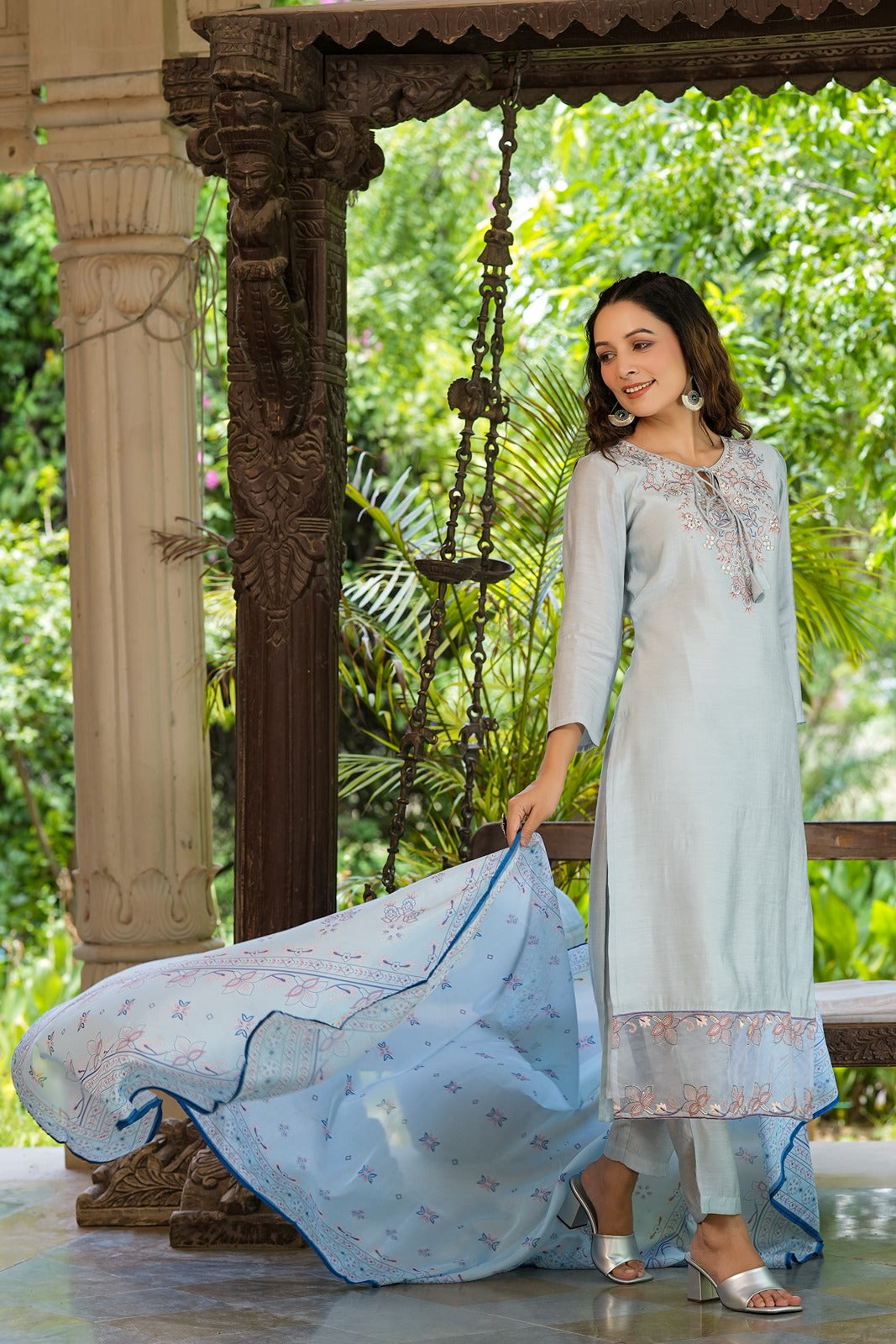 Blue Solid Embroidered Chikankari Silk Kurta Dupatta Set-Yufta Store-1227SKDBLS