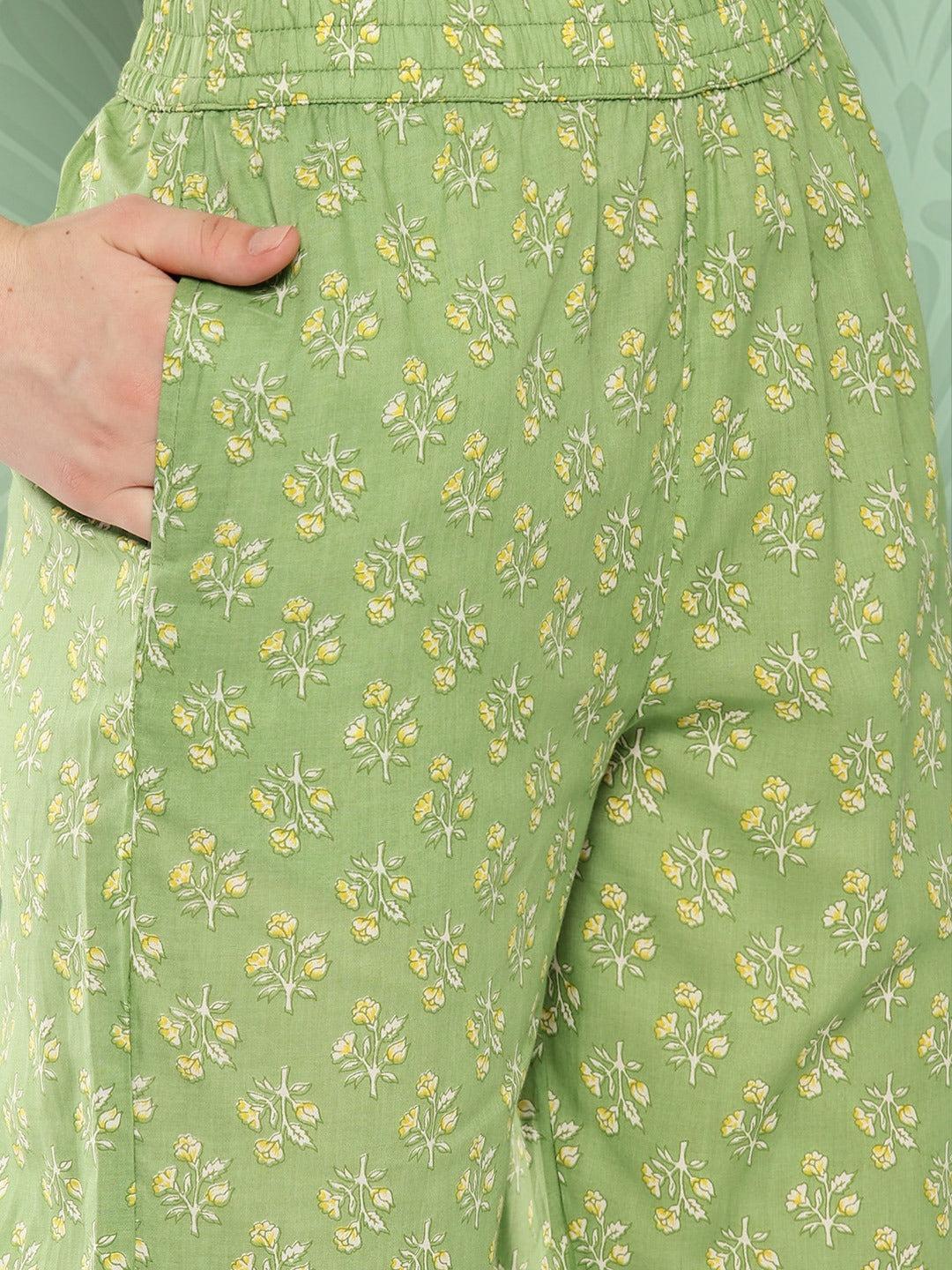 Green Floral Printed Regular Pure Cotton Kurta with Trousers & With Dupatta Set-Yufta Store-1251SKDGRS