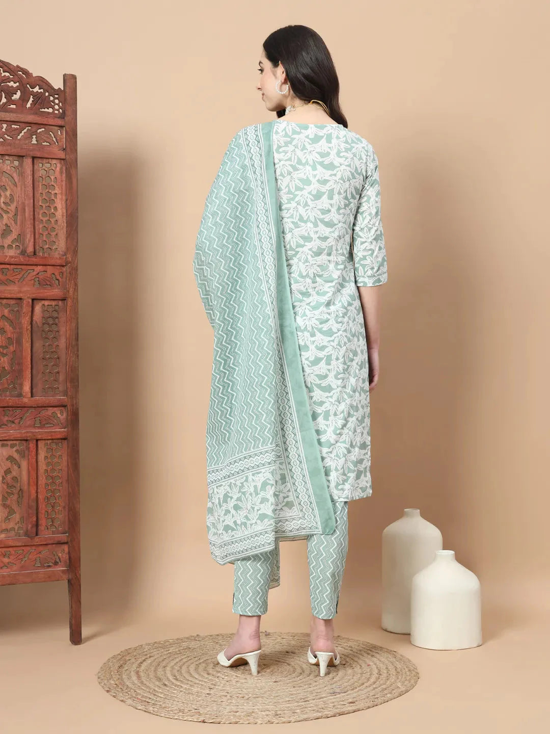 Green Floral,Sequins_Work Straight Kurta Trouser And Dupatta Set-Yufta Store-1752SKDGRS