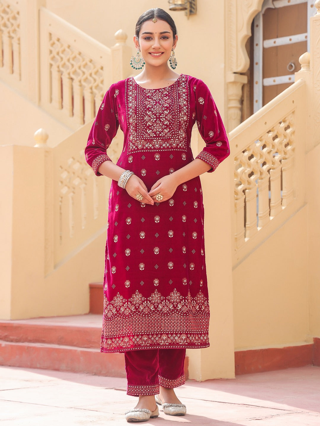 Pink velvet kurta dupatta set-Yufta Store-1672SKDPKS