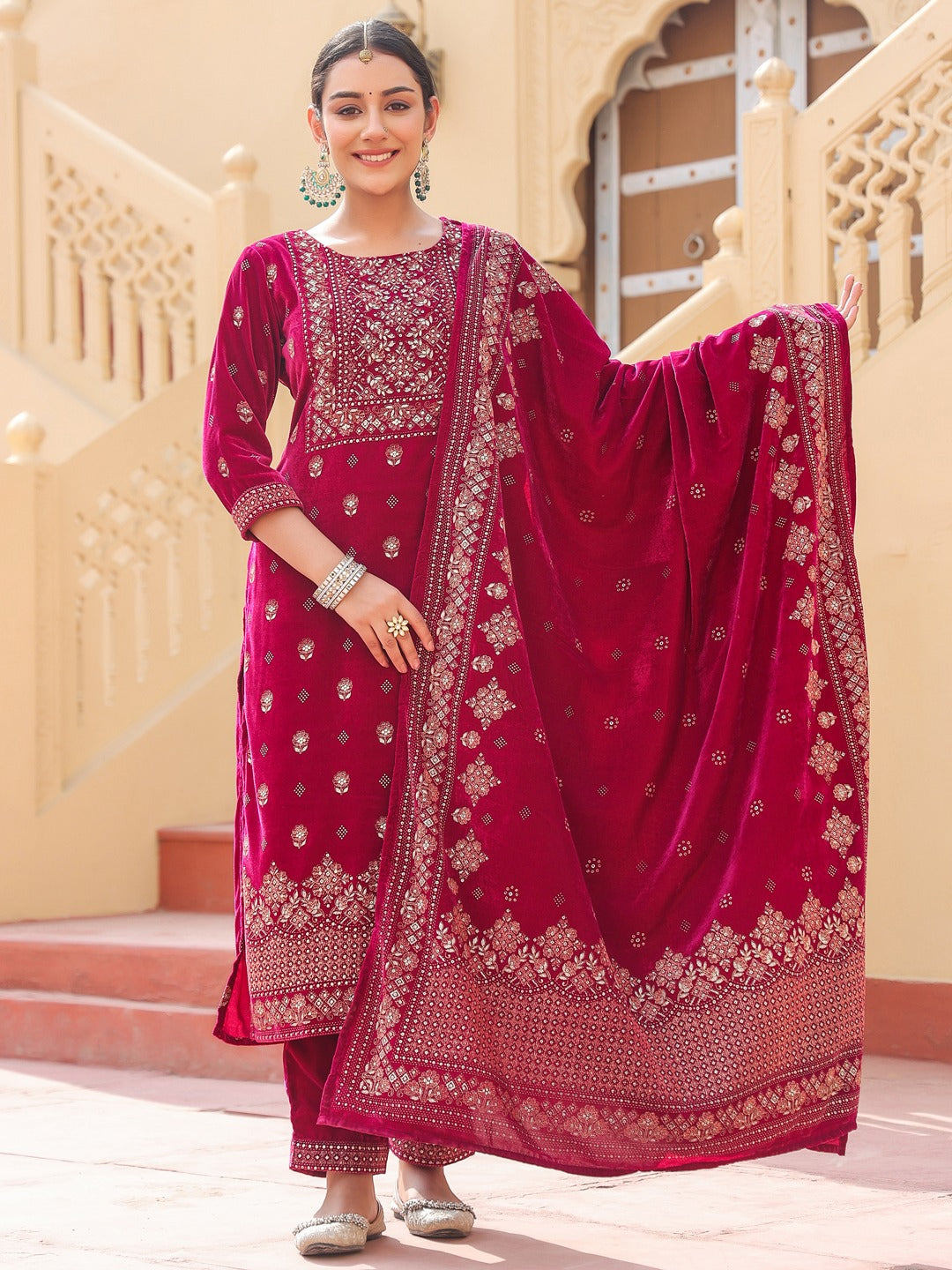 Pink velvet kurta dupatta set-Yufta Store-1672SKDPKS