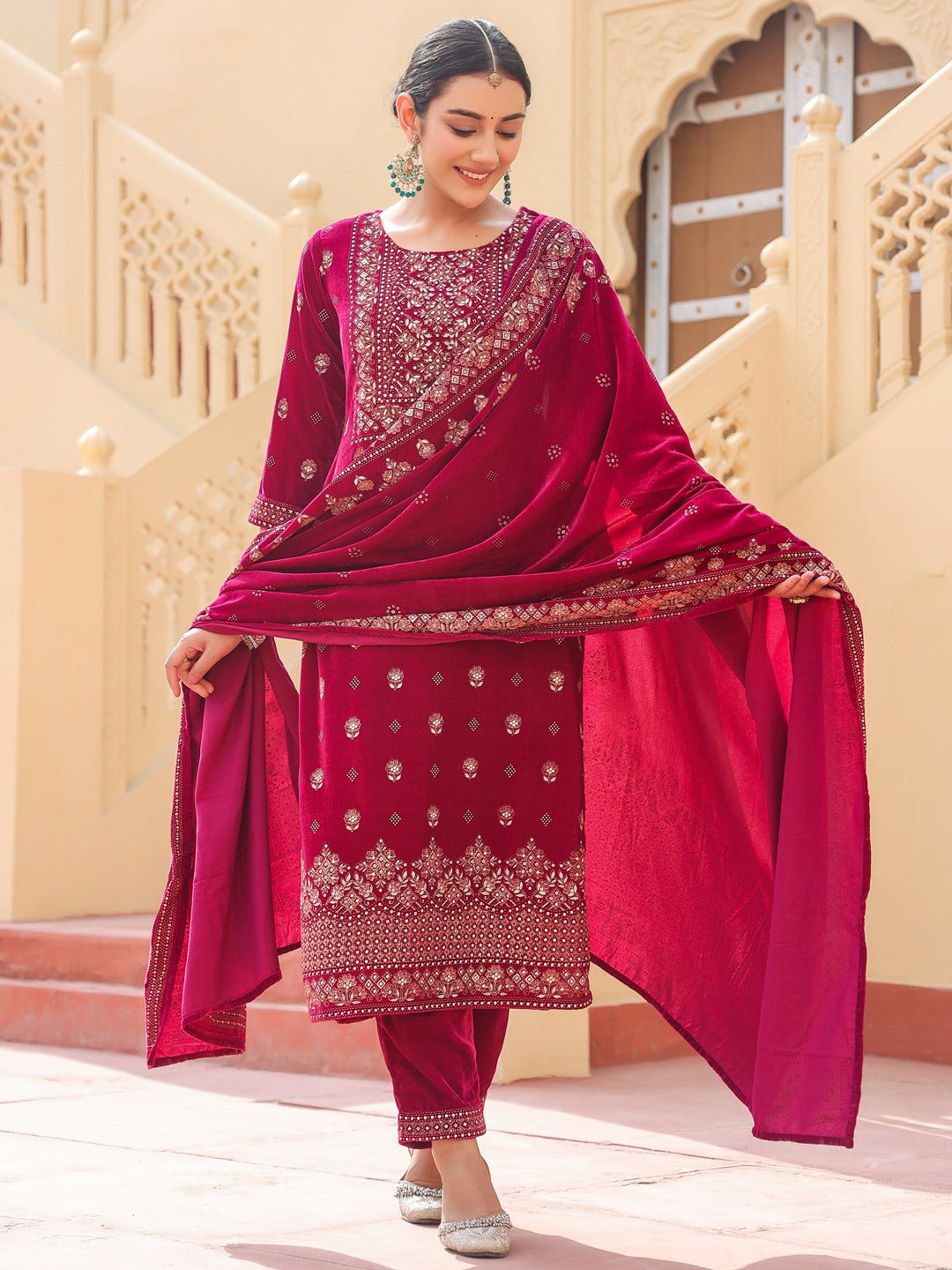 Pink velvet kurta dupatta set-Yufta Store-1672SKDPKS