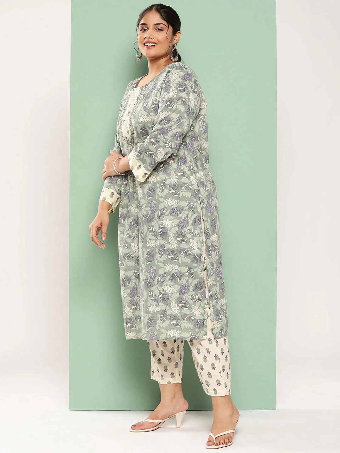 Plus Size Green Floral Printed Pure Cotton Kurta with Trousers & With Dupatta-Yufta Store-1254PSKDGR3XL