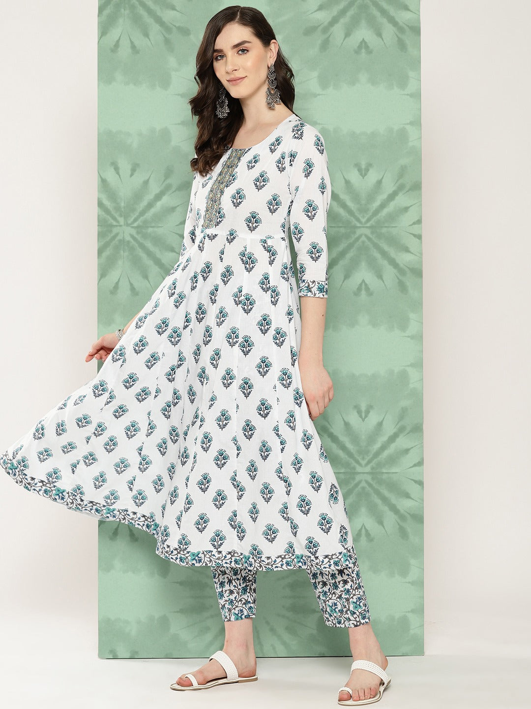 White Ethnic Motifs Printed Pure Cotton Kurta with Trousers & Dupatta Set-Yufta Store-1421SKDWHS