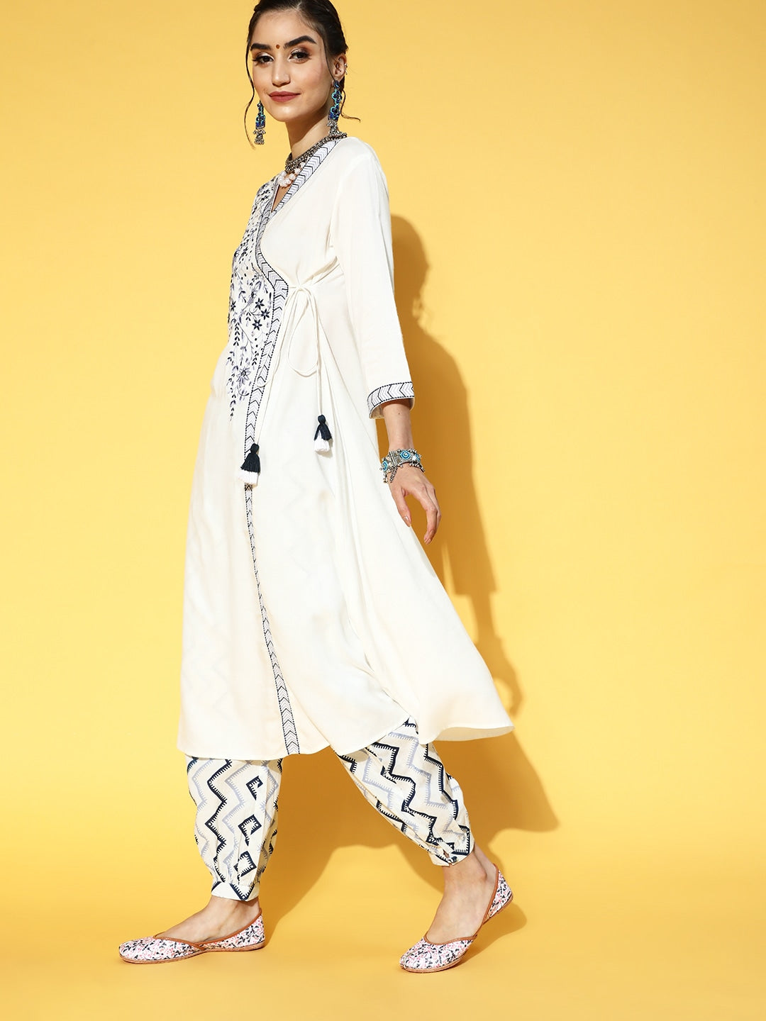 White & Navy Blue Embroidered Dupatta Set-Yufta Store-9520SKDWHS