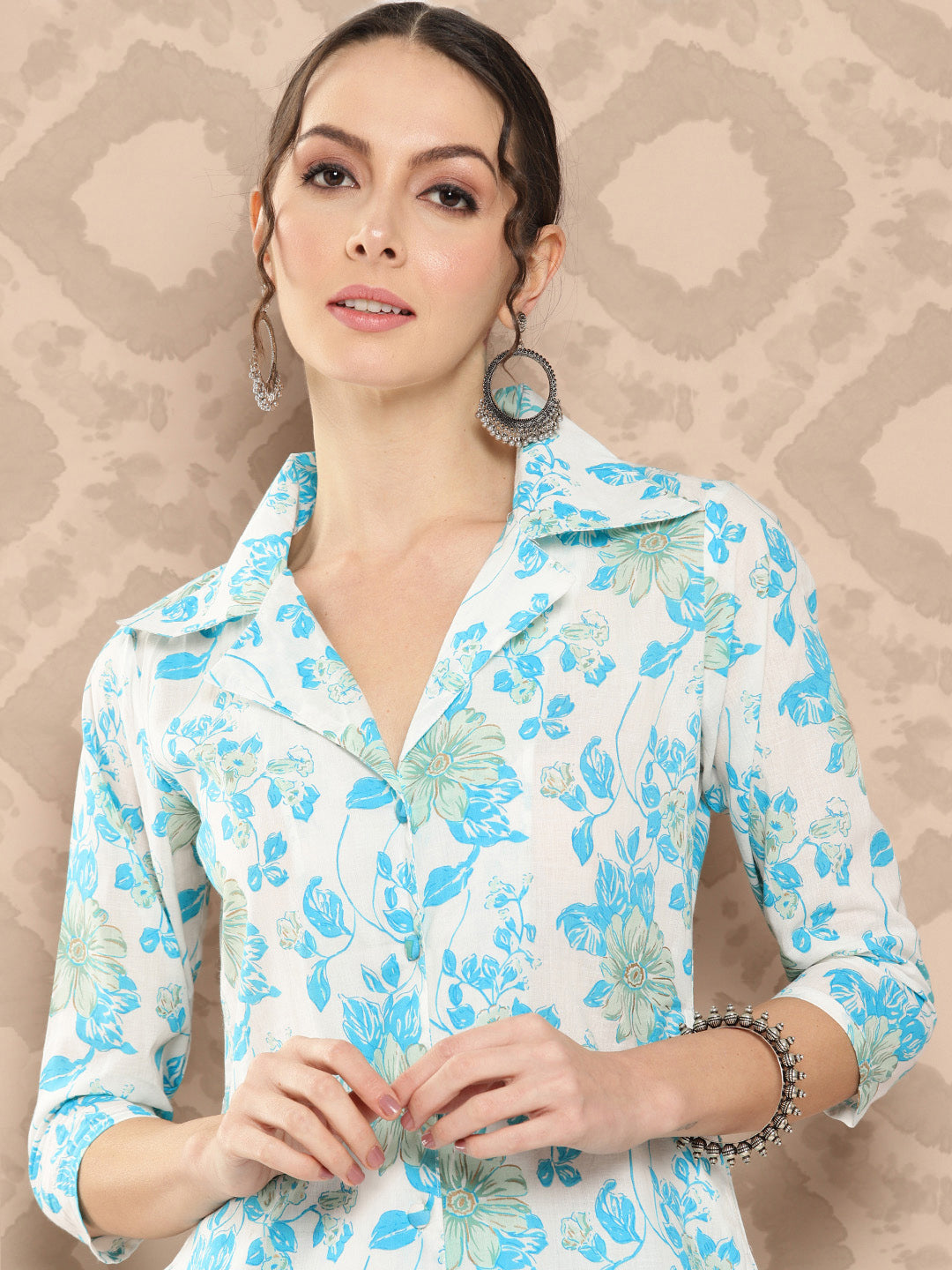 White and blue Floral Printed Pure Cotton Kurta with Trousers-Yufta Store-1463CRDWHS