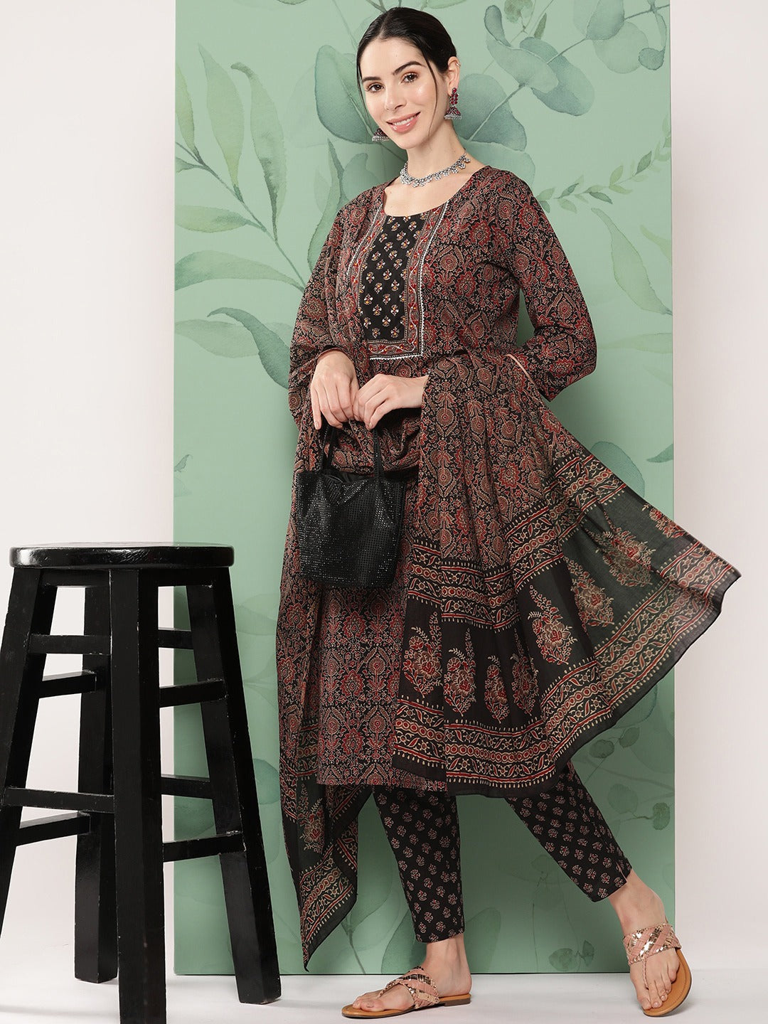 Women Black & Red Floral Printed Pure Cotton Kurta with Trousers & With Dupatta-Yufta Store-1182SKDMLTS