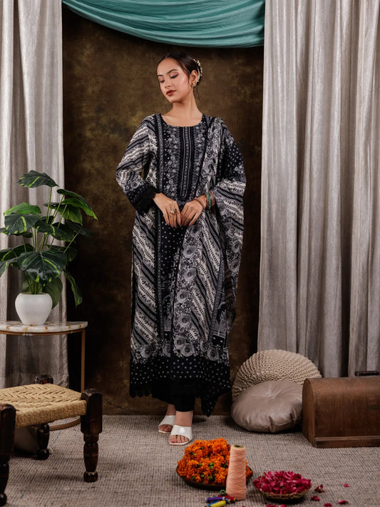 Black Hand_Embroidery Silk Straight Kurta And Trouser With Dupatta Set