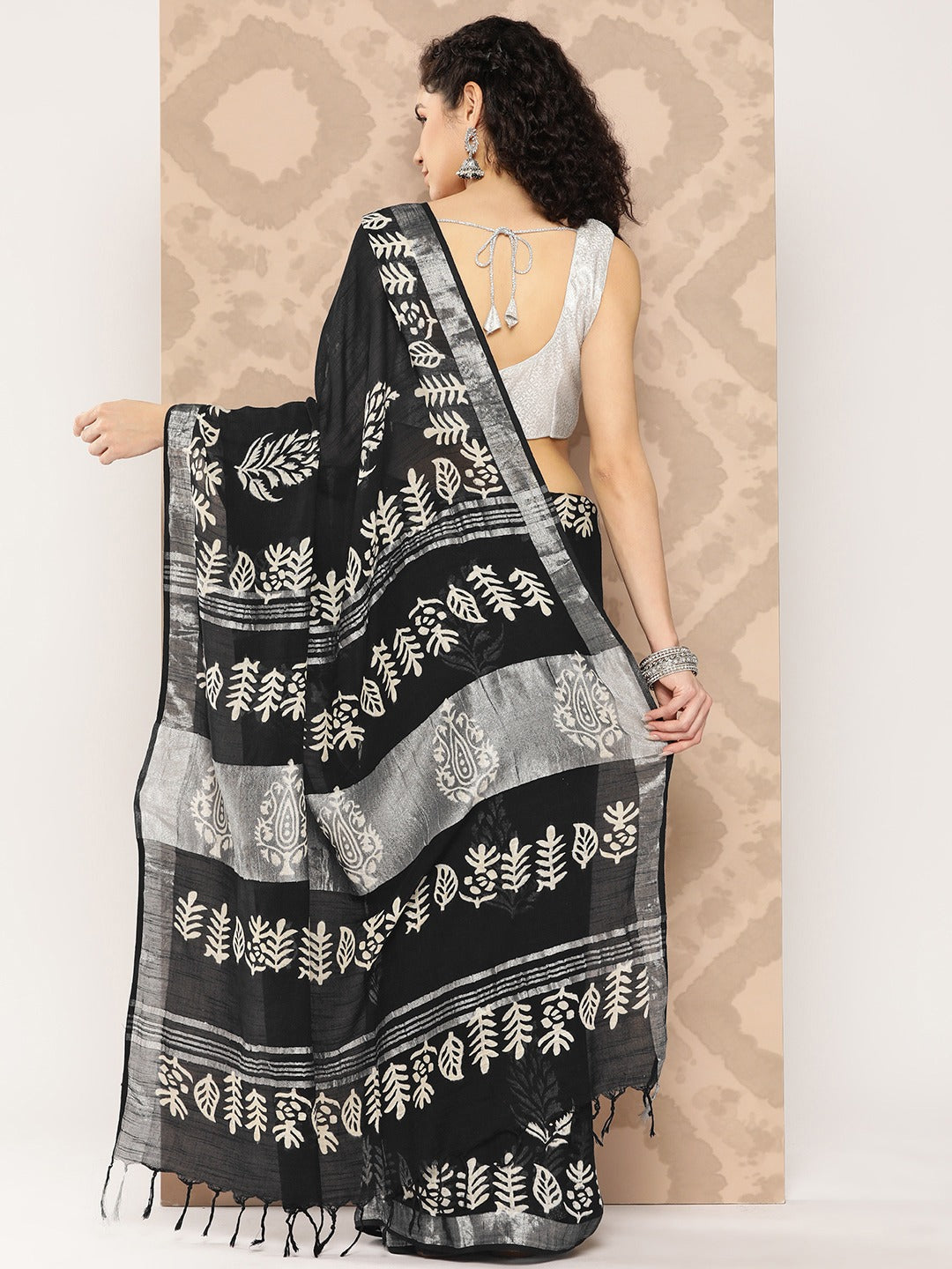 Floral Handwoven Pure Cotton Saree 1