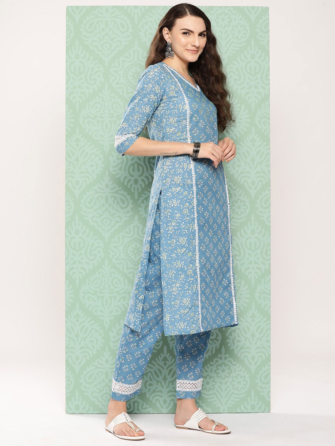 Floral Printed Regular Pure Cotton Kurta with Trousers & With Dupatta