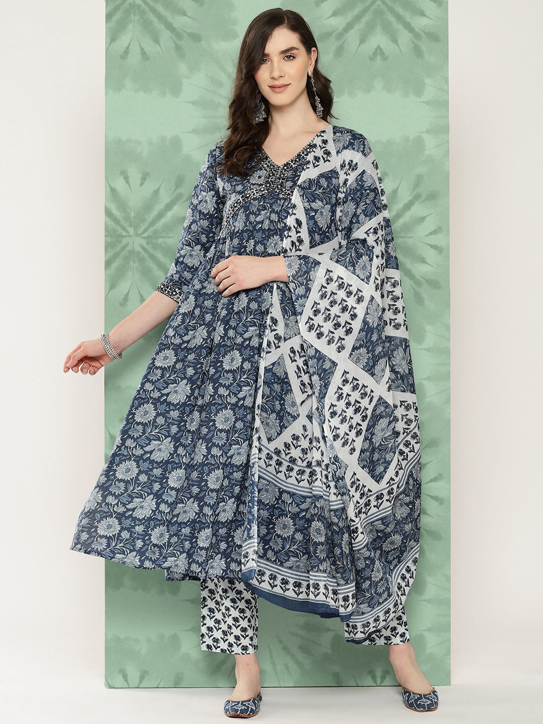 Blue Floral print alia-cut Kurta with Trousers with dupatta Set