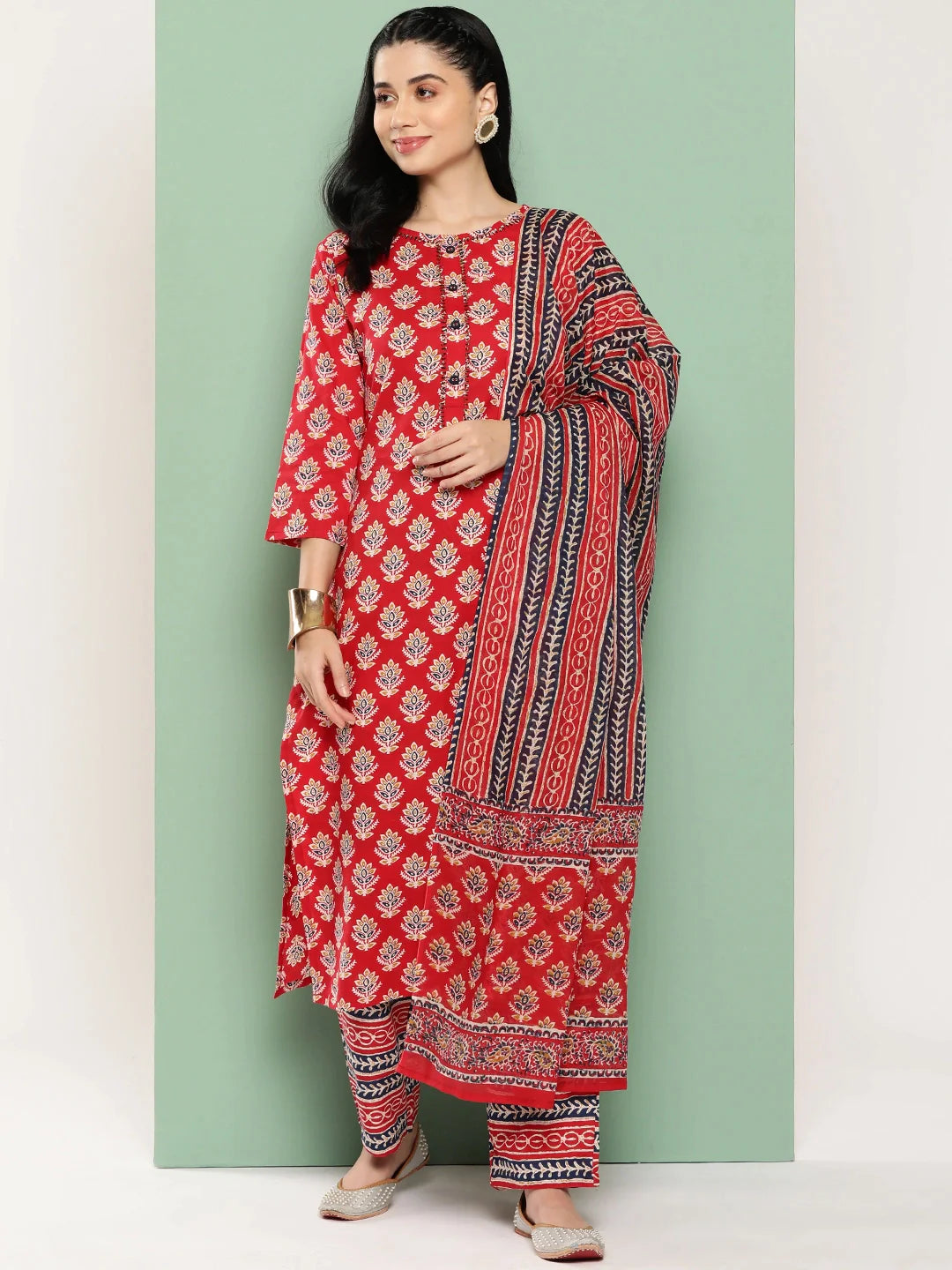 Floral Printed Regular Sequinned Pure Cotton Kurta With Trousers With Dupatta Set