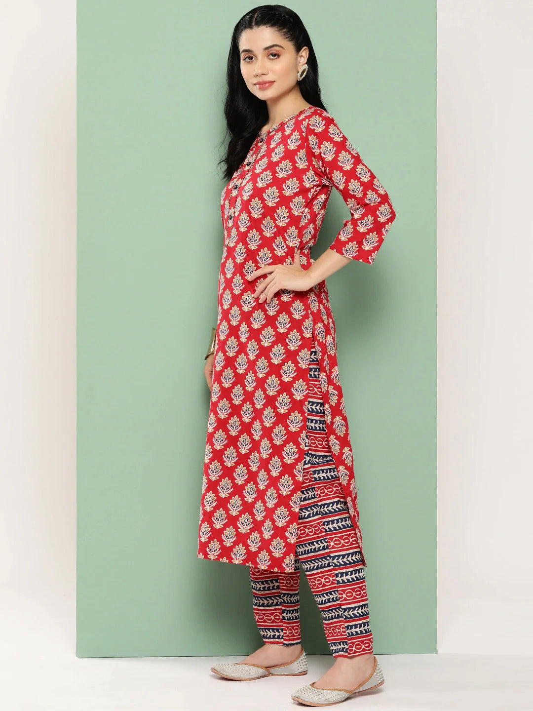 Floral Printed Regular Sequinned Pure Cotton Kurta With Trousers With Dupatta Set