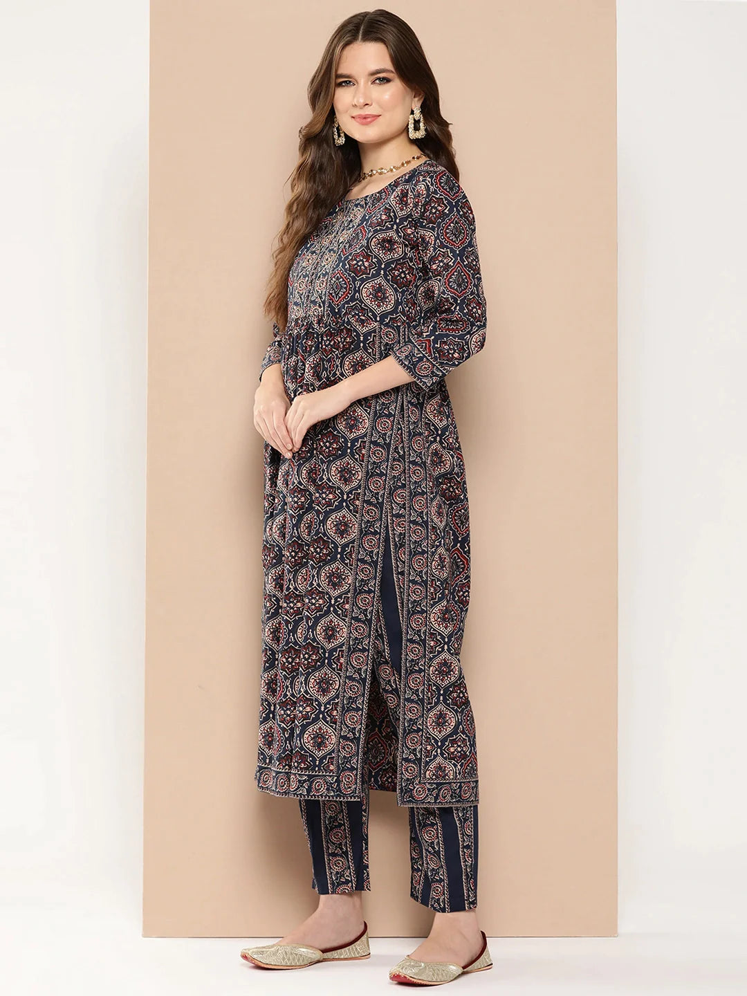 Ethnic Motifs Printed Regular Sequined Cotton Kurta with Trousers Dupatta