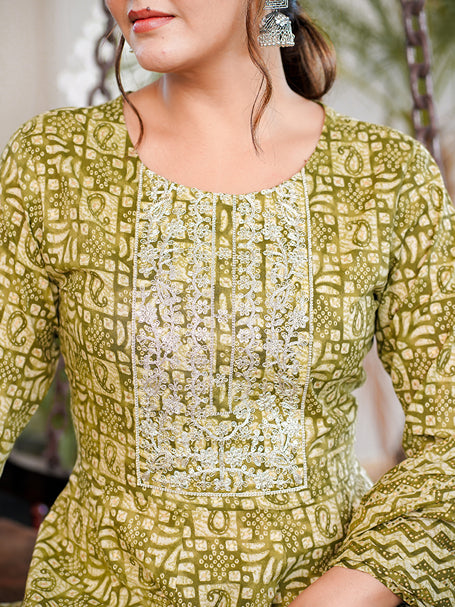 Green Ethnic Motifs Printed Regular Thread Work Pure Cotton Kurta with Trousers & With Dupatta-Store