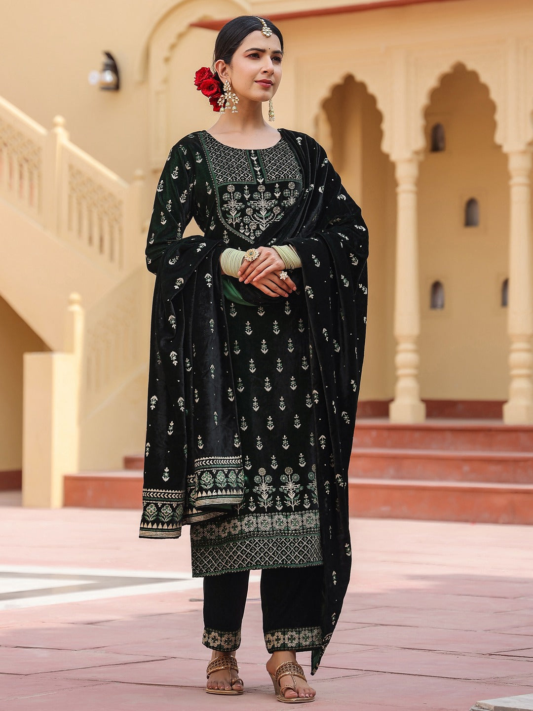 Green velvet kurta dupatta set-Store