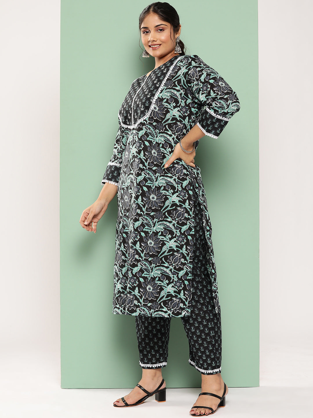 Plus Size Floral Printed Sequined Pure Cotton Kurta with Trousers & Dupatta