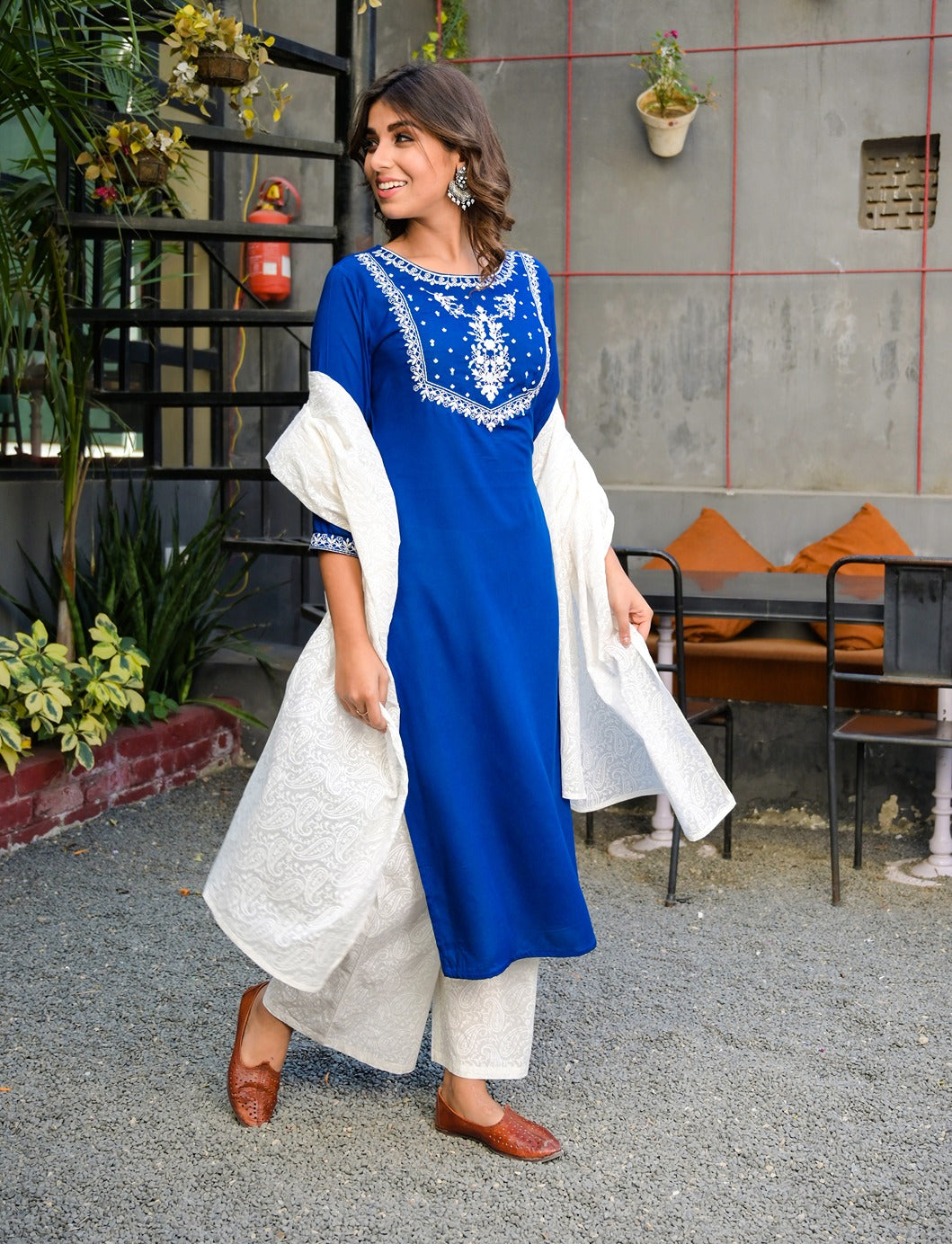 Blue and White Embroidered Dupatta Set-Store