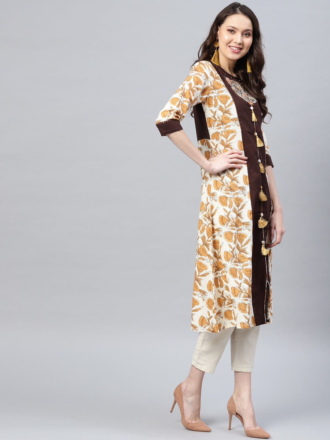 Off-White & Brown Printed Kurta 