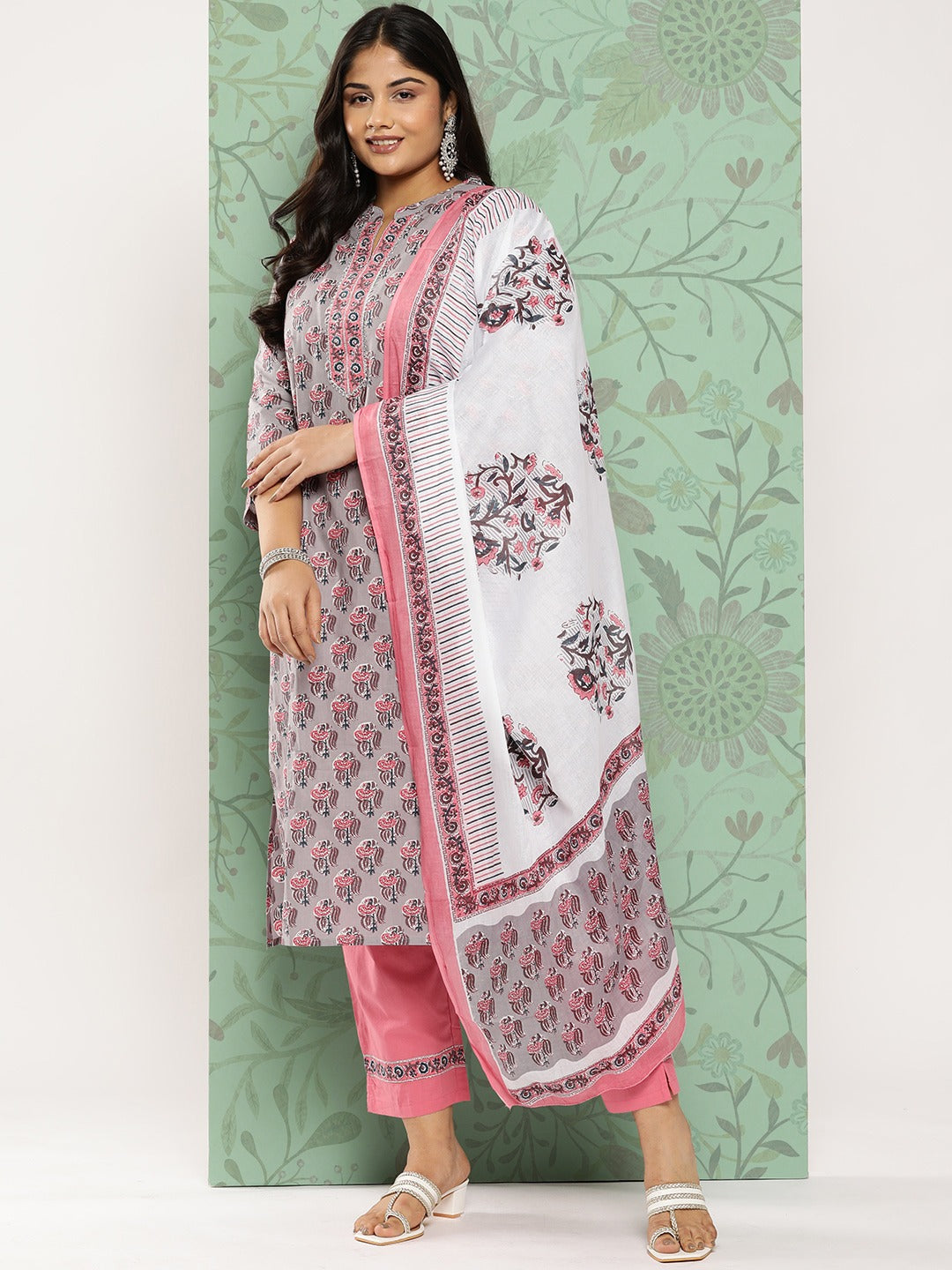 Plus Size Gotta Patti Cotton Kurta Dupatta Set 5