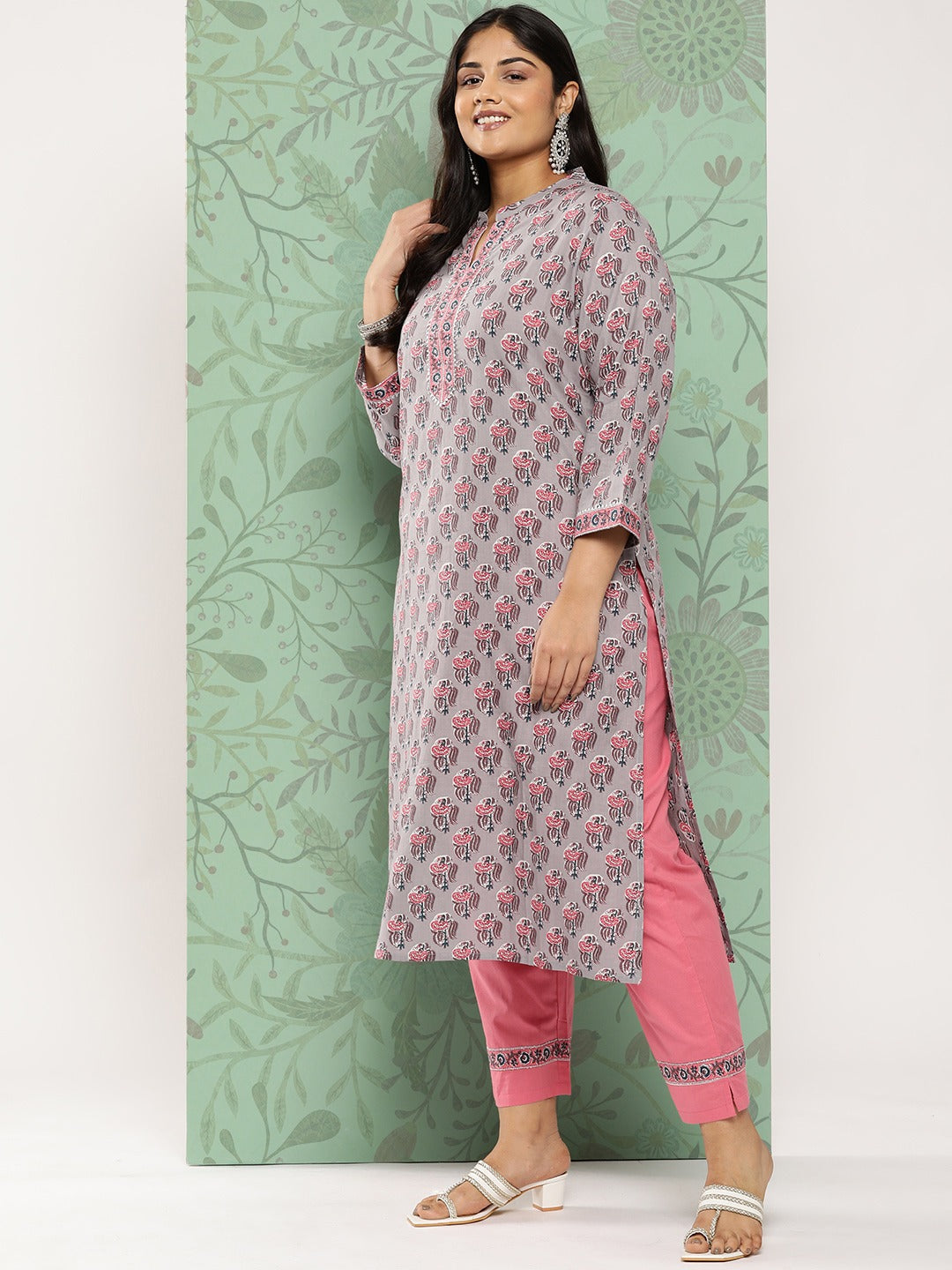 Plus Size Gotta Patti Cotton Kurta Dupatta Set 5