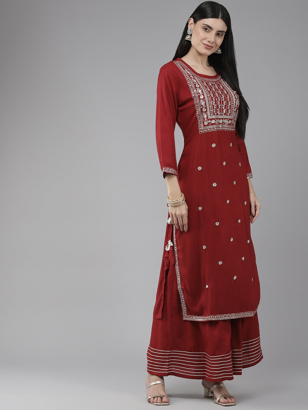 Maroon Embroidered Dupatta Set Store